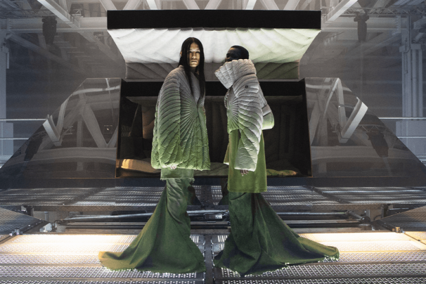RICK OWENS x MONCLER 春夏上線了